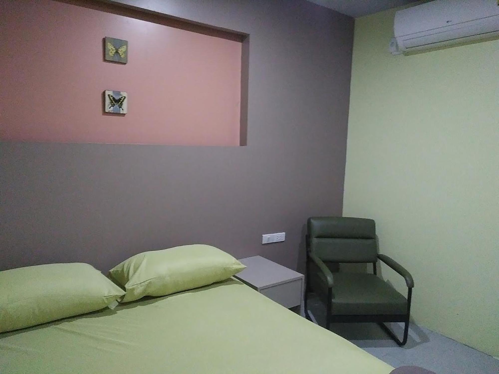 In Phuket House Hotel Exterior photo
